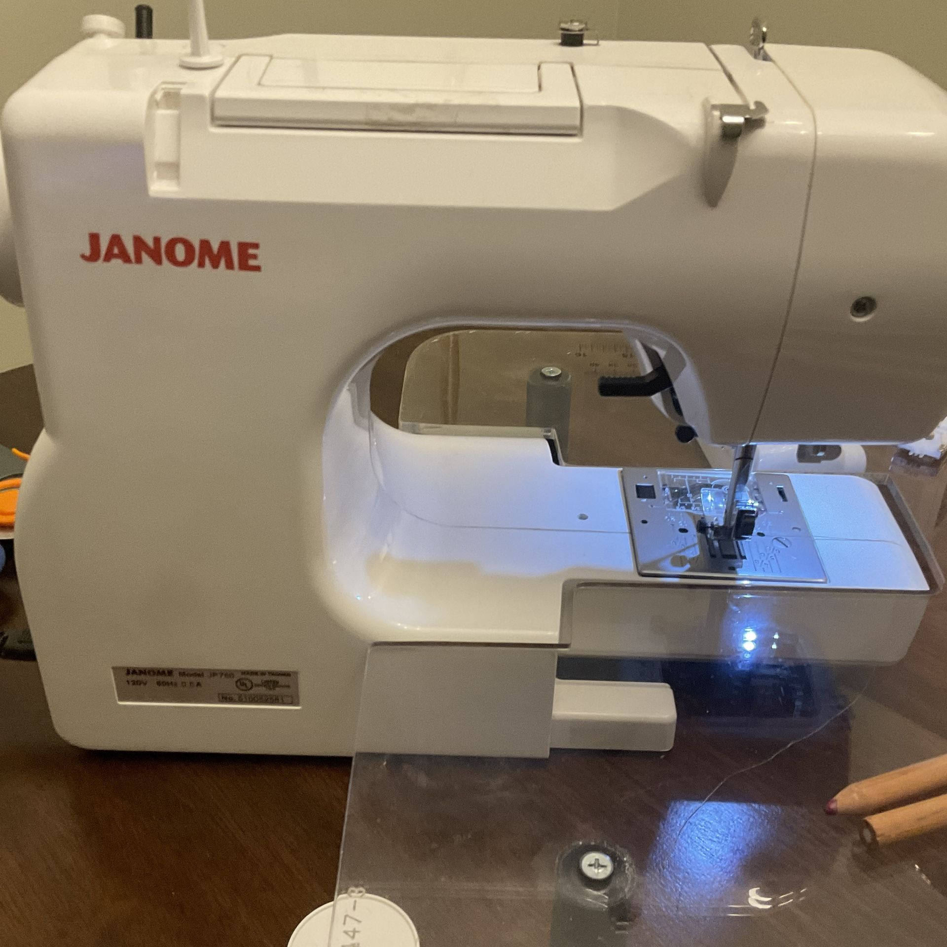 Janome Gem Platinum 760 Sewing Machine for Sale in Delray