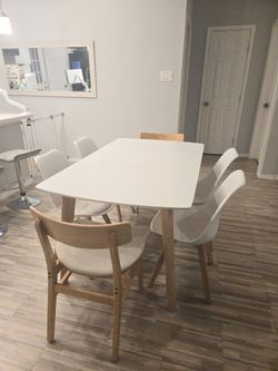 Mid-Century Modern Dining Table with 6 Chairs – White & Natural Wood