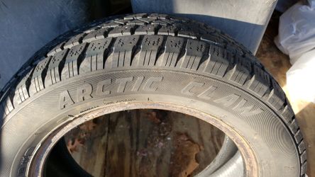 Arctic claw mud and snow tires