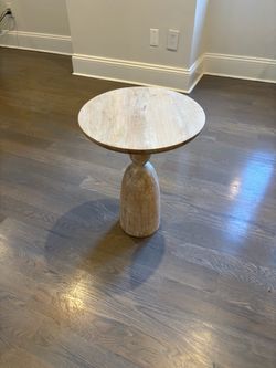 Round Wood Pedestal Side Table