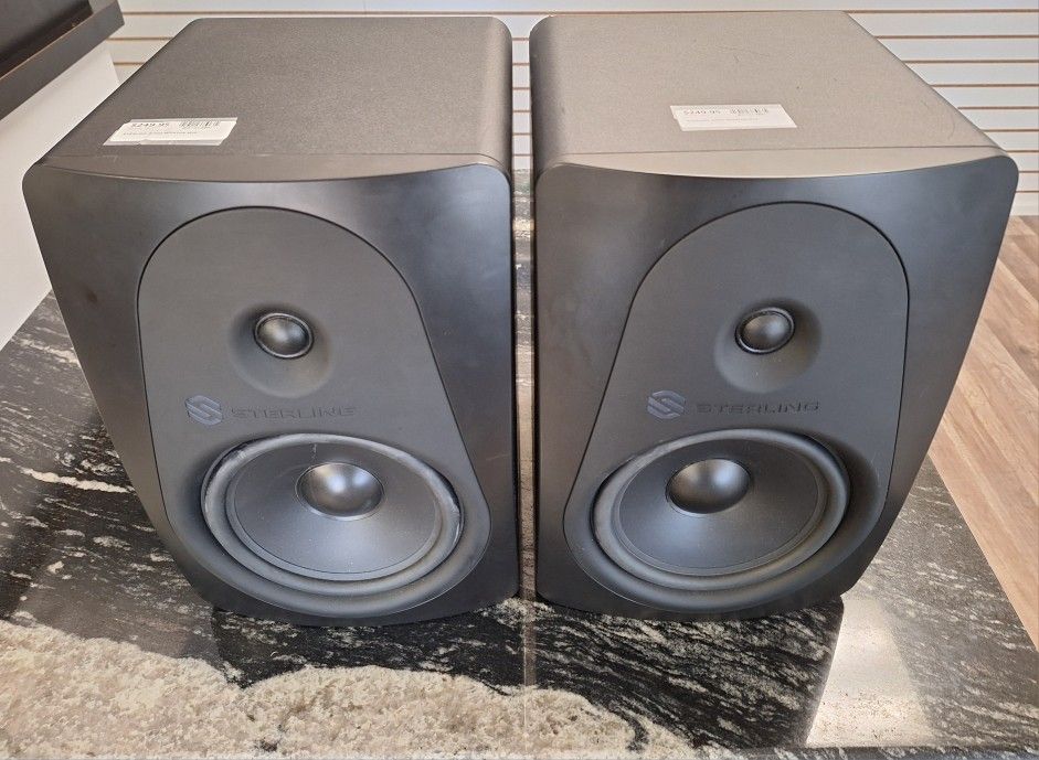 STERLING AUDIO MONITORS MX8