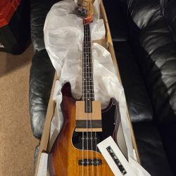 SIRE MARCUS MILLER V3 4-STRING ELECTRIC BASS GUITAR (Brand New)