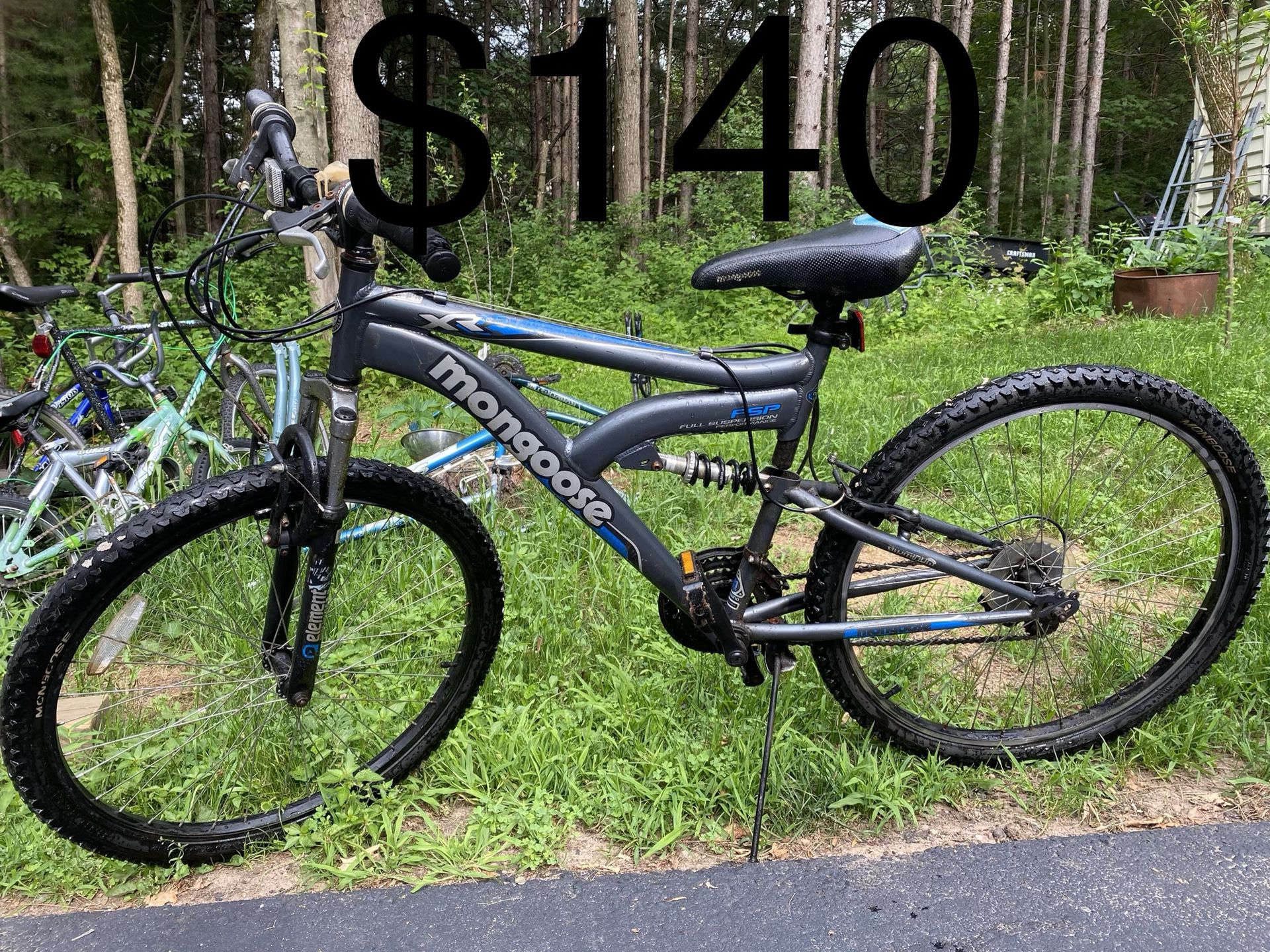 Mongoose mountain bike 26 inch