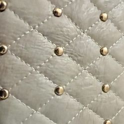 Wallet  Smoke Fee Home  No Rips Or Stains