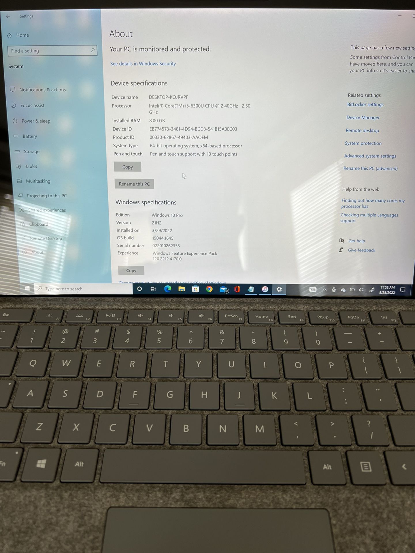 Microsoft Surface Pro 4 i5-6300 CPU, 8GB Ram, 256GB With Keyboard