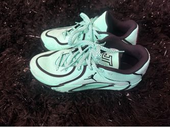 Jordan’s men’s size 10