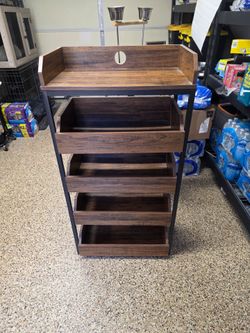 Shelf organizer