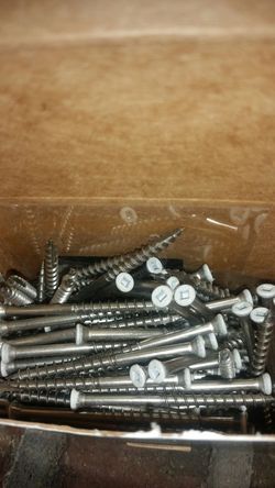 Trim head wood deck screws 2-1/4