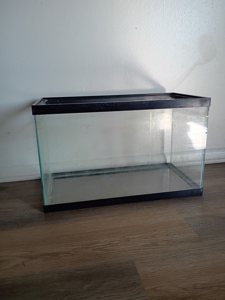 15 Gallon Fish Tank