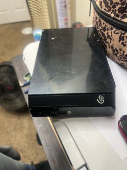 Seagate Backup Plus Hub Desktop External Hard Drive (USB 3.0 with Charging Ports)