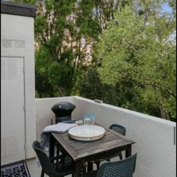 Outdoor Table Set with 4 Chairs 