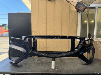 2022 2023 GENESIS GV70 FRONT BUMPER COVER OEM USED