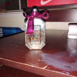 Perfume It Is Called Queen Lady 