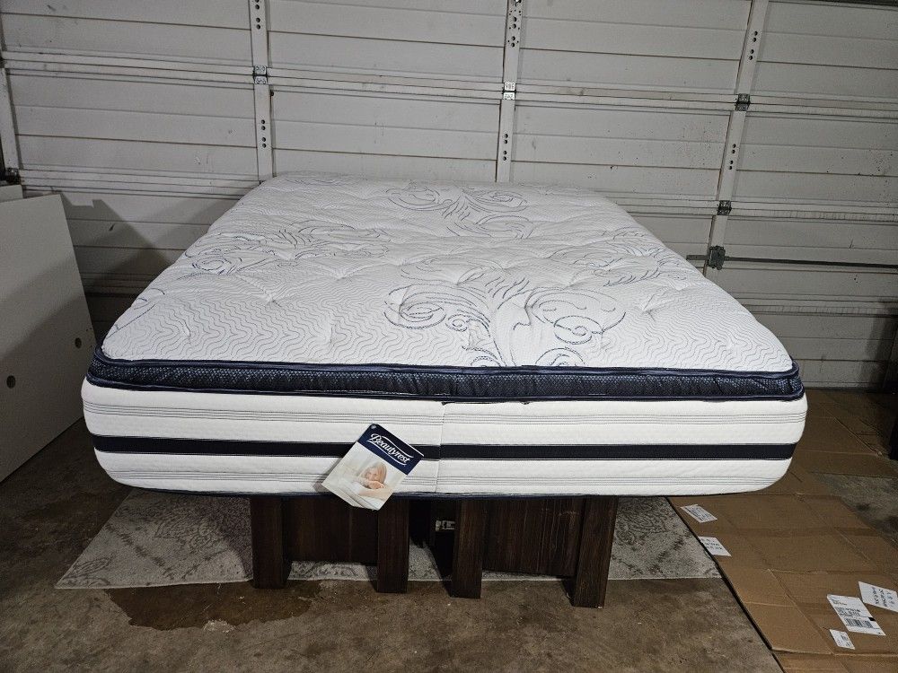 Queen Size Mattress, Good Conditions π, Beauty rest Brand