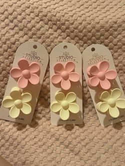 Studio Selection Flower Hair Claw Clips – 2 Flower Claws