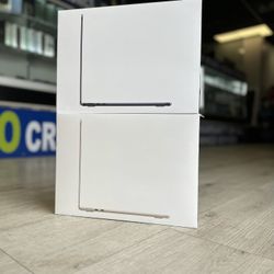 MacBook Air M2 Chip (Newest Model)