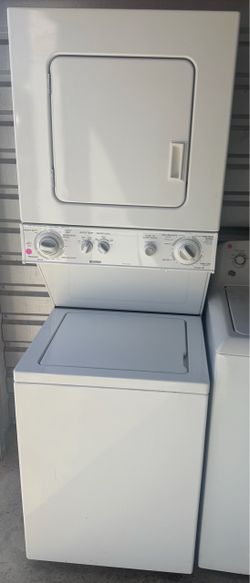 Washer and dryer 24”