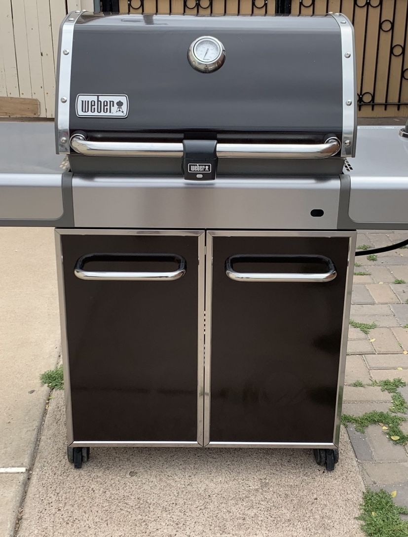 Weber Genesis Special Edition E-310 Forrest Dark Brown 3-Burner Propane Gas Grill BBQ Like New