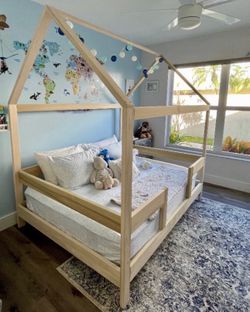 Montessori children’s bed