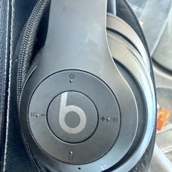 Beats Studio Pro