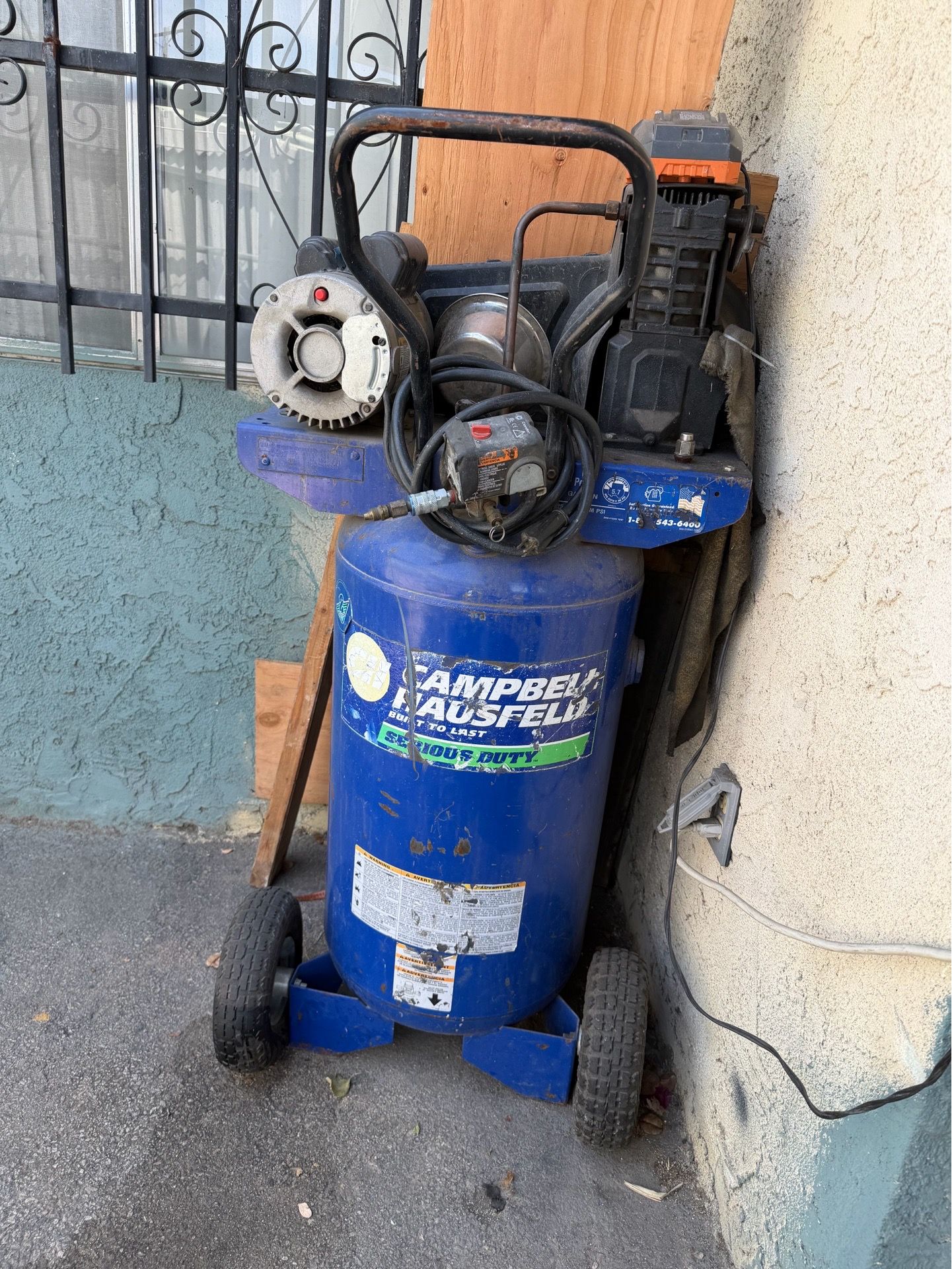 Air compressor
