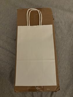 Box of Kraft bags with 48 pieces. Brand new.