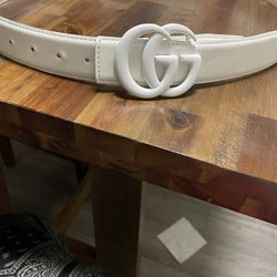 Custom White GG Belt – $800