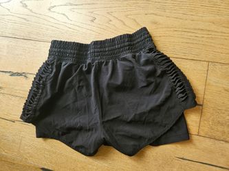 Shorts womans black. Running or lounging.