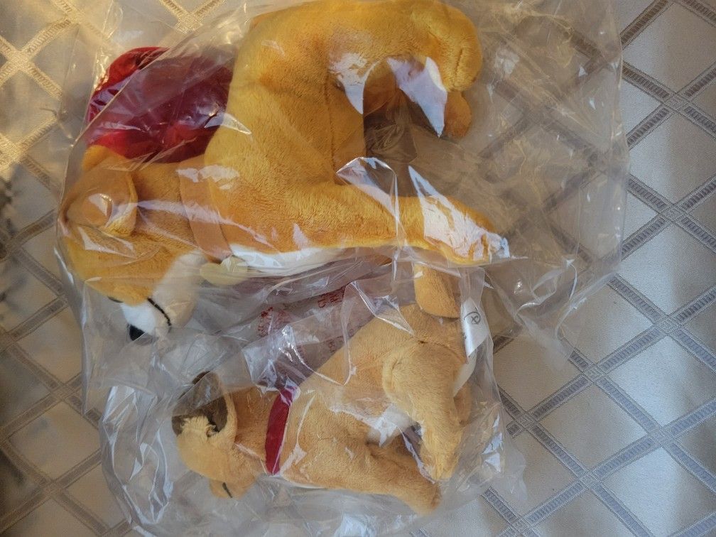 Papi And Rosa From Beverly Hills Chihuahua 