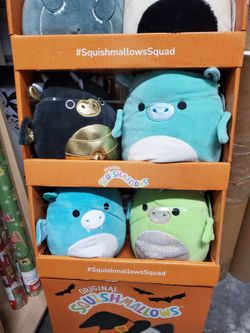 Squishmallows & Display Stand
