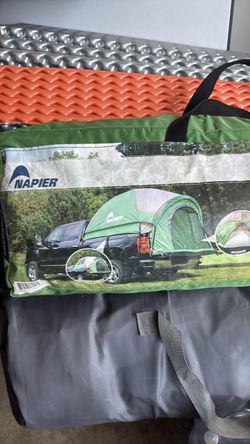 Napper truck bed tent