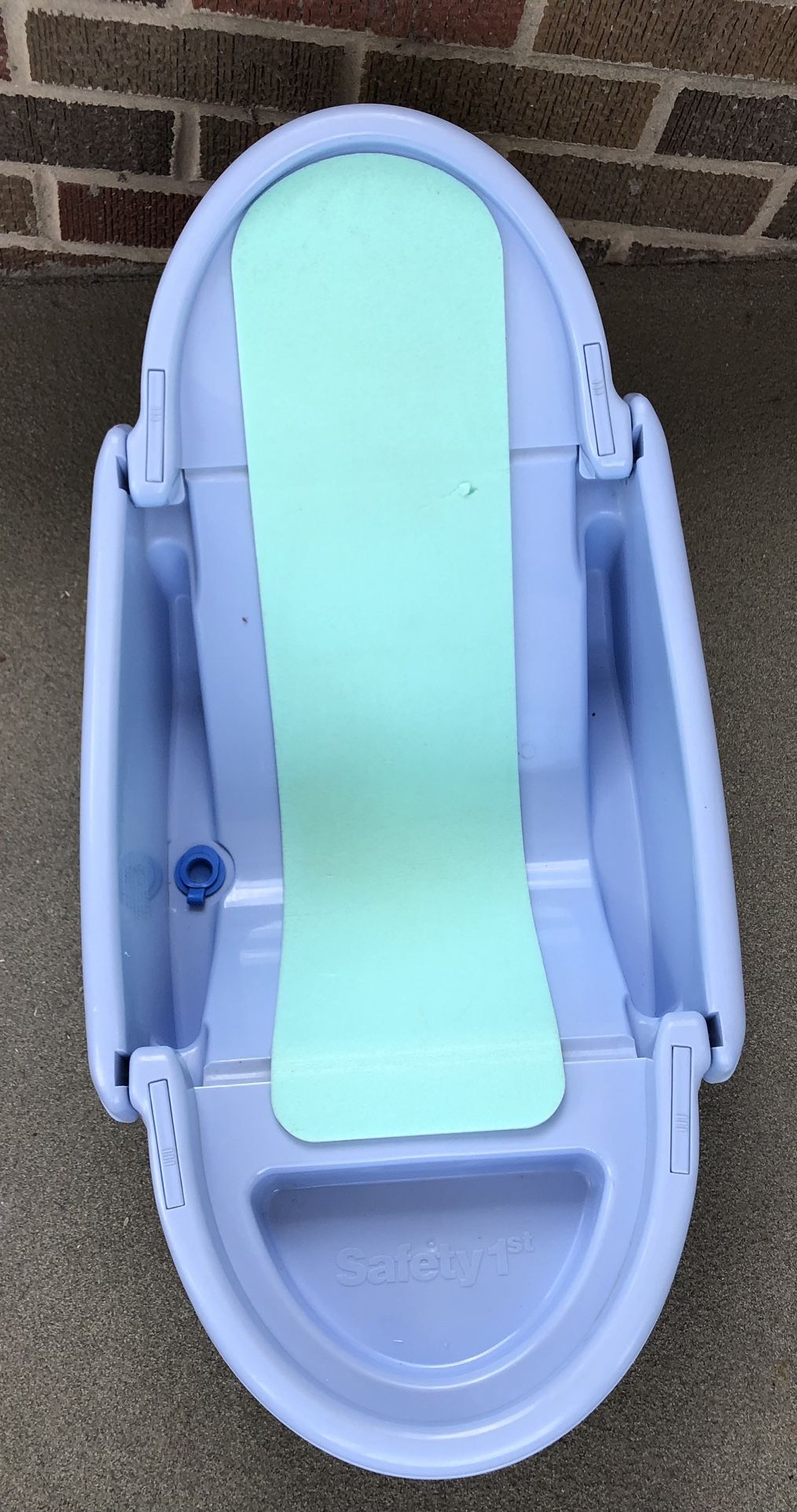 Safety 1st - Space Saver Fold-Up Infant Tub