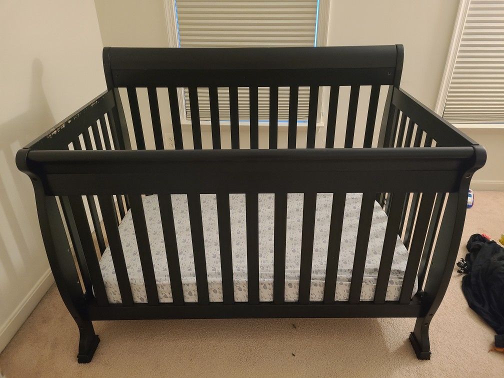 Black Crib