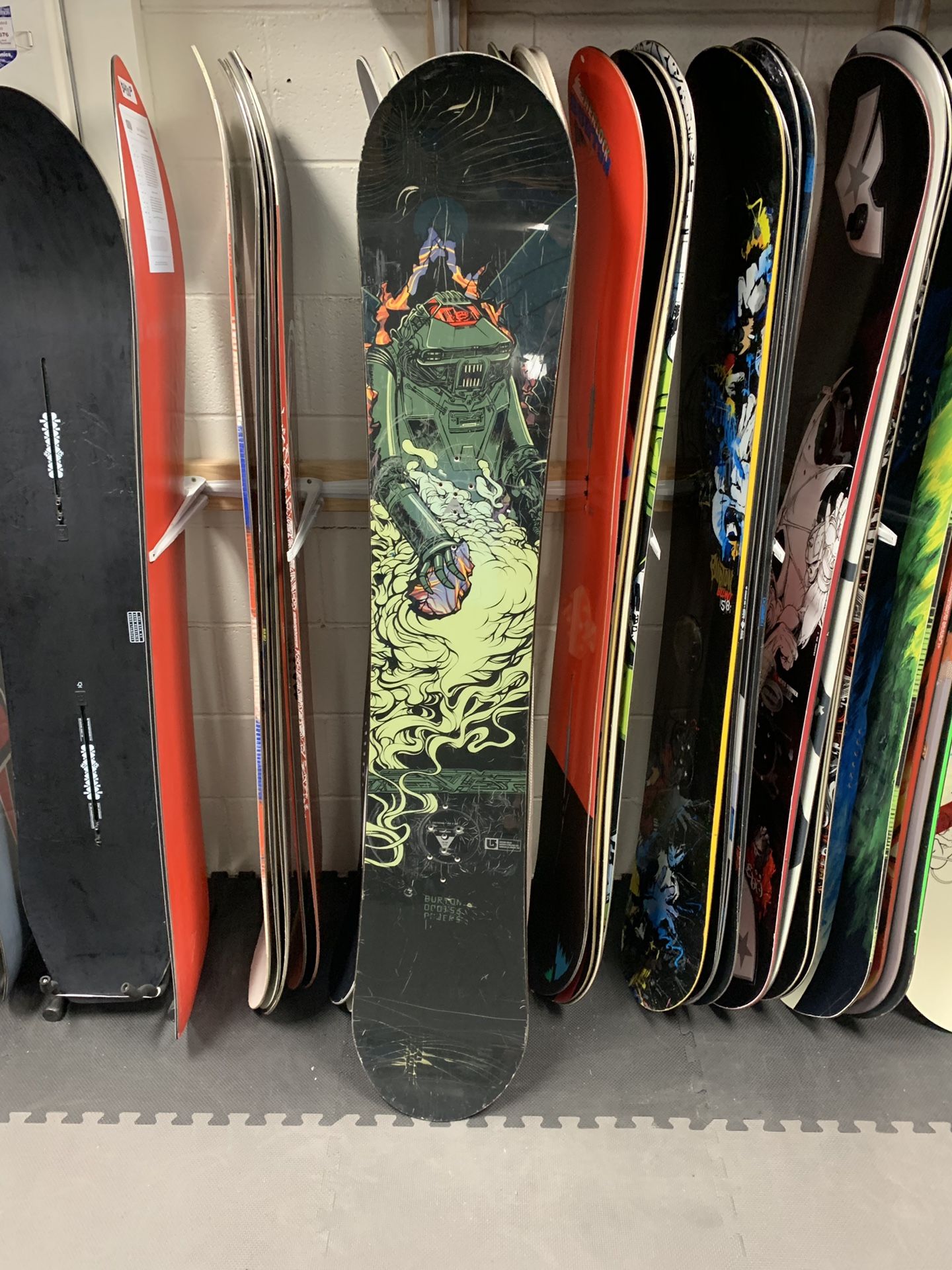 Burton Ross Powers 156 pro model snowboard with warranty