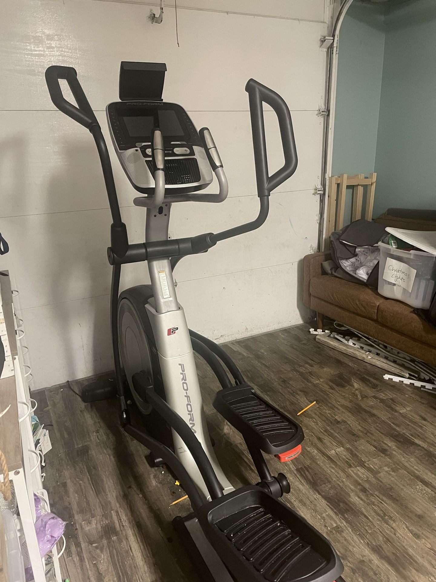 Elliptical Machine Pro-form Fitness