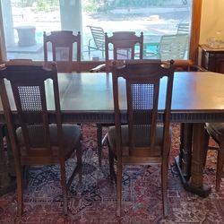 CHINA CABINET &  DINING ROOM TABLE