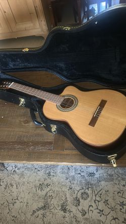 Lucero Guitar