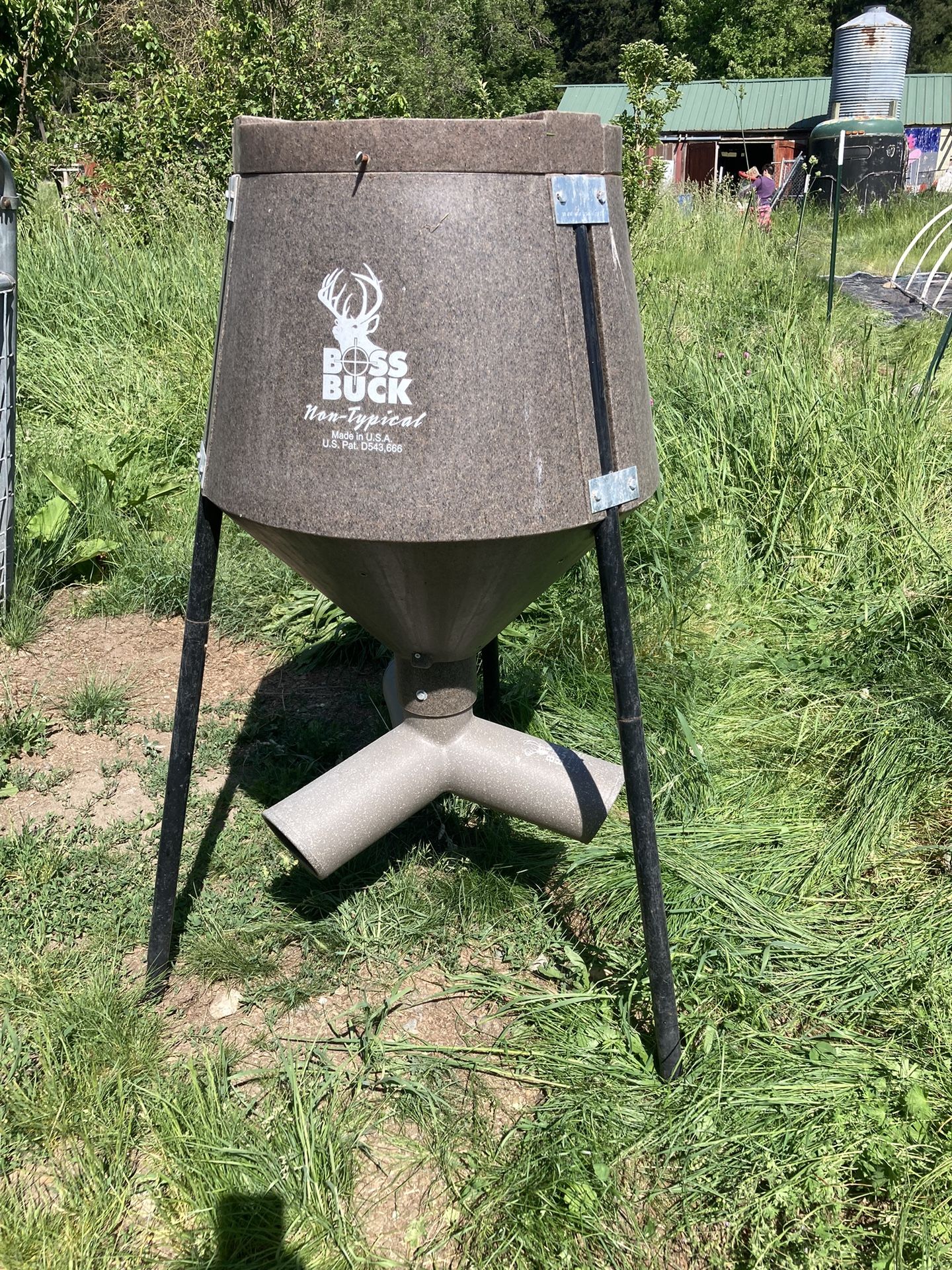 Boss Buck Feeder