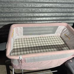 Sleep On Me Bassinet 