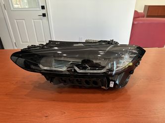 21-23 BMW M3 LEFT HEADLIGHT