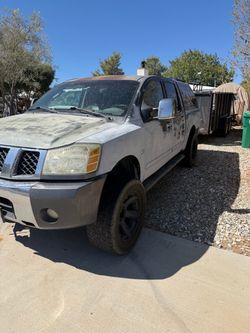2004 Nissan Titan