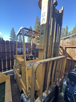 Caterpillar. Forklift