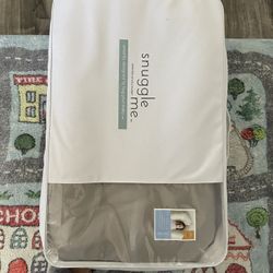 Snuggle Me Pillow (0-6mo) 