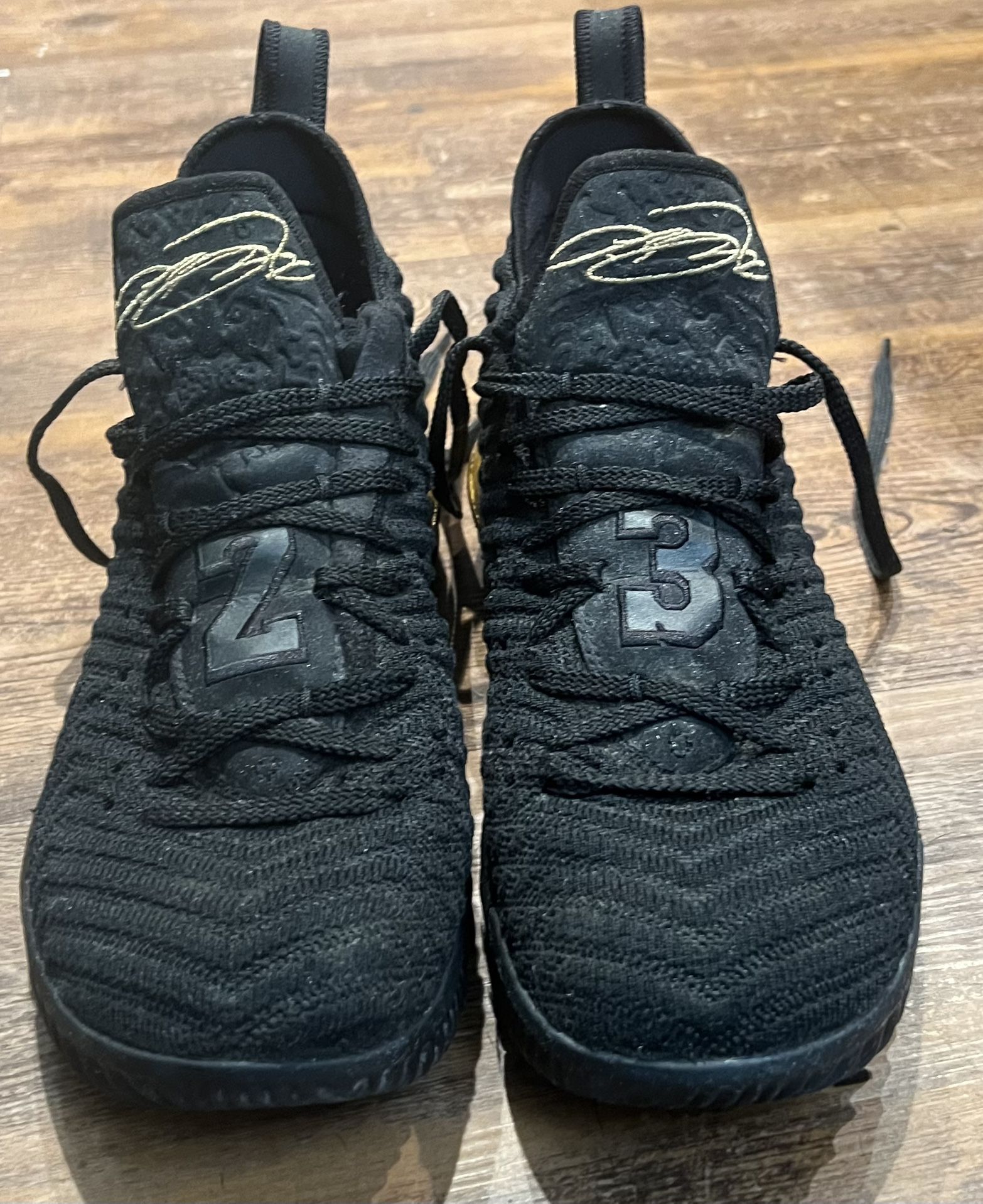 Nike Lebron 16 I’m King