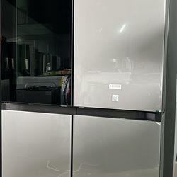 Samsung - Bespoke 22.8 Cu. Ft. 4-Door Flex French Door Counter Depth Refrigerator with Beverage Center - In Gray And Stainless Steel Panels