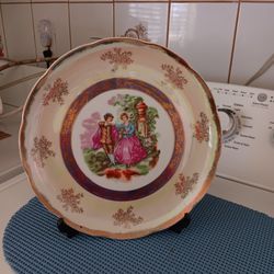 Nice 11" Plate w/ Stand  Decoration  Like New
