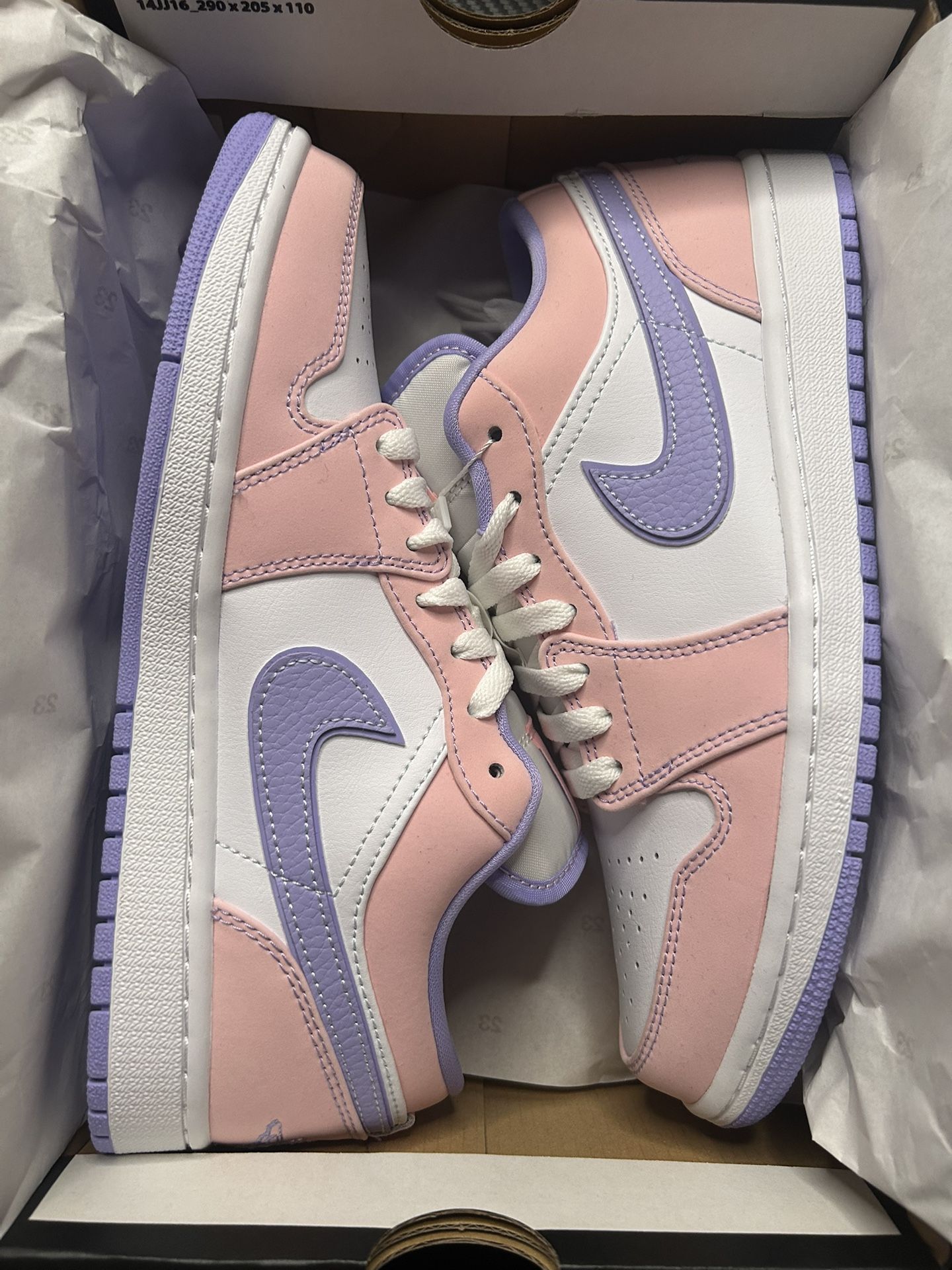 Jordan 1 Low Arctic Punch Size 8 New