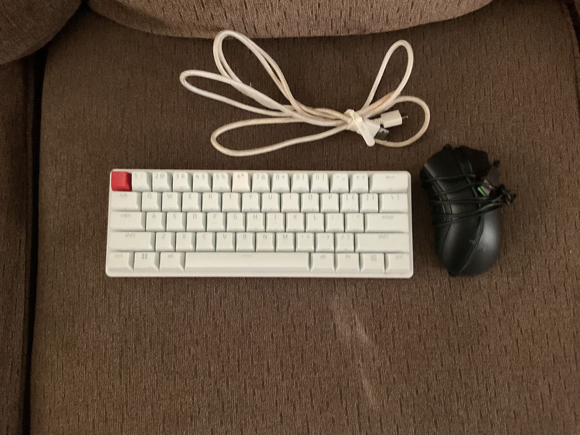 Apex Pro Huntsman Mini And Razor Black Mouse USB’S