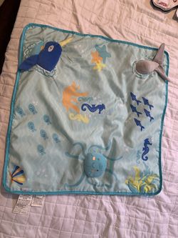 On The Goldbug Play Mat