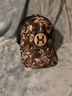 NEW Under Armour Camo Cap